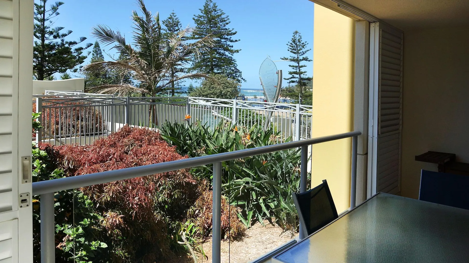 Апарт отель Blue C Coolangatta Апарт-отель