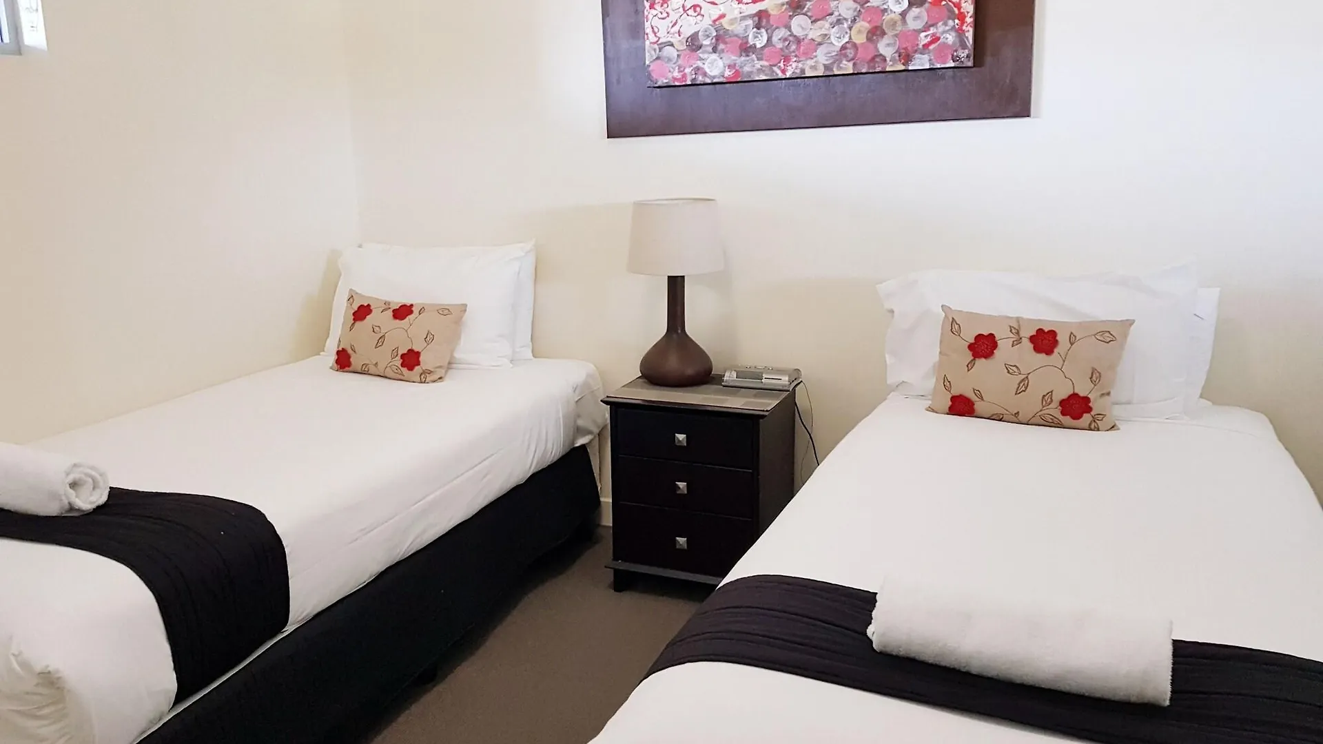 Aparthotel Blue C Coolangatta 4*,